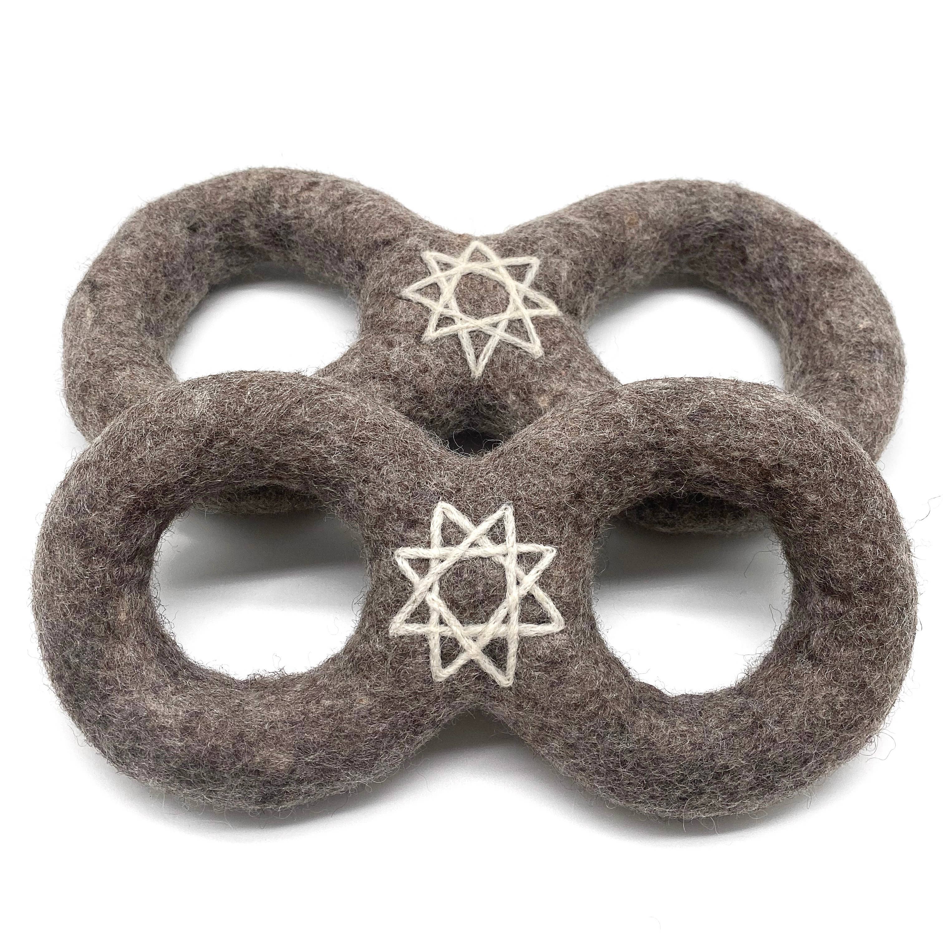 Alchemy Creation Infinity Ring All-Natural Wool Dog Toy