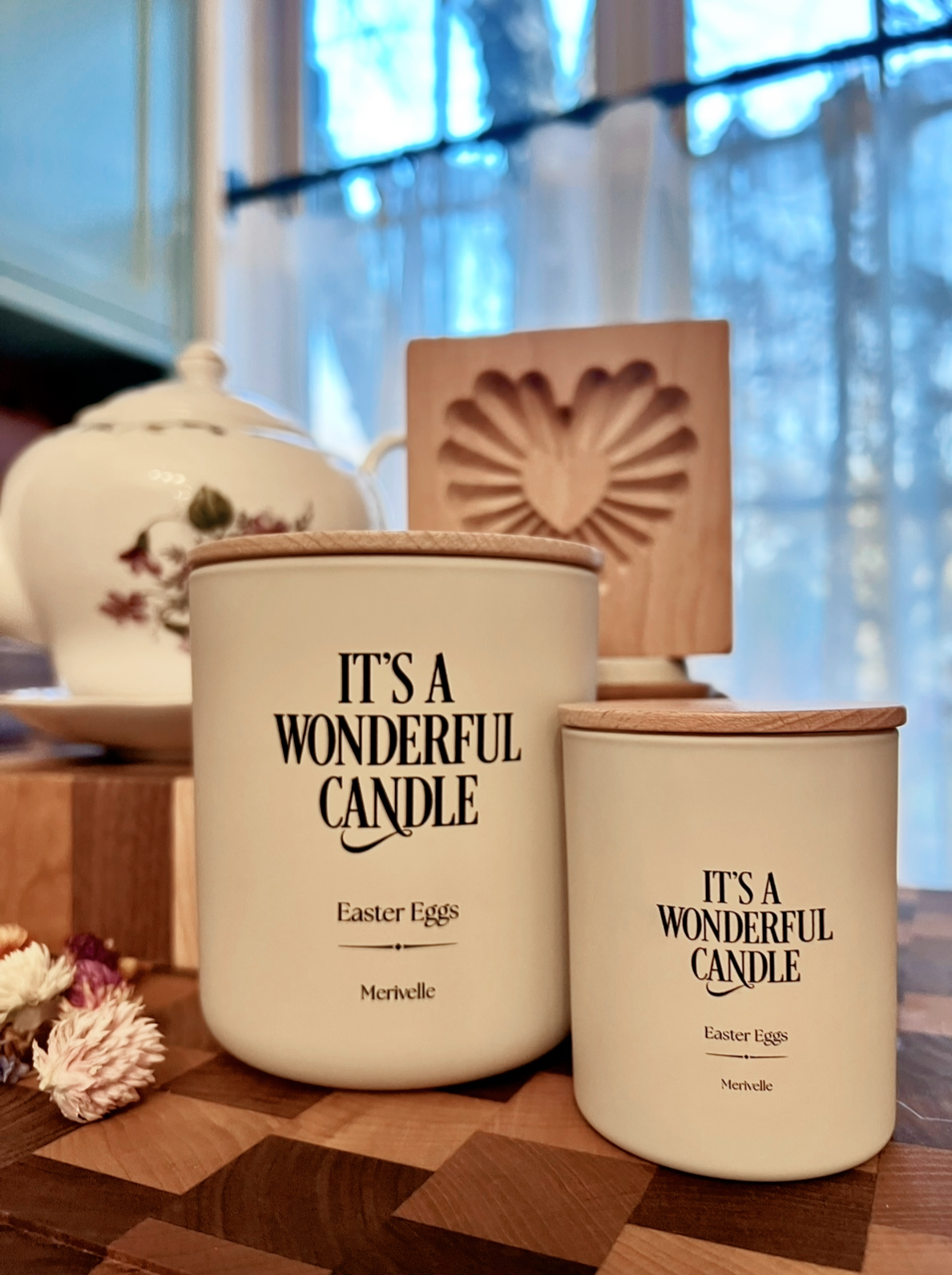 It's a Wonderful Candle - Easter Eggs